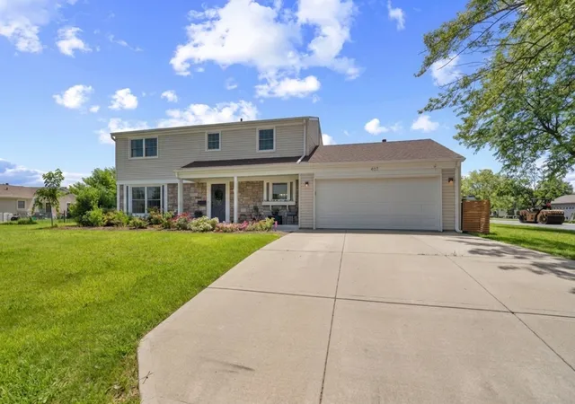 2nd image of 407 N Braintree Dr, Schaumburg, IL 60194 | MLS# 12722307