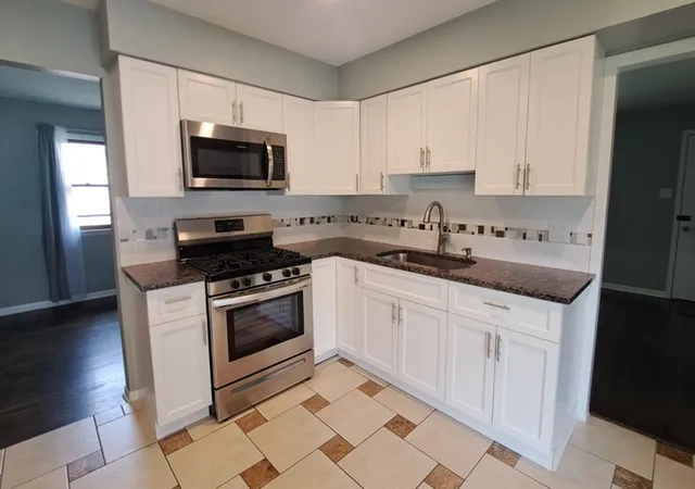 Photo 4 of Single family home for sale at 644 Bryn Mawr Ave, Bartlett, IL 60103 | MLS# 12722379 | Listing updated on 2026-08-09