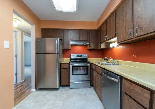 Photo 4 of Condo for sale at 18001 Oak Park Ave #D, Tinley Park, IL 60477 | MLS# 12722385 | Listing updated on 2026-09-22