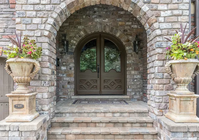 Photo 2 of Single family home for sale at 720 Willow Rd, Naperville, IL 60540 | MLS# 12722392 | Listing updated on 2026-09-12