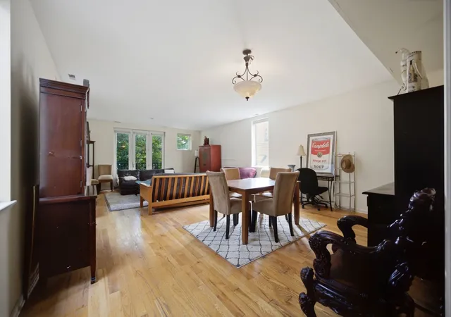 Listing Photo 3 - Condo for sale in building located at 1412 W Diversey Pkwy, Chicago, IL 60614 - Unit #B