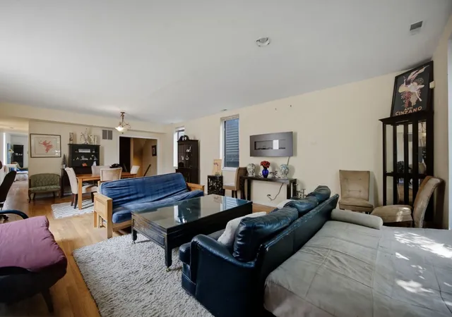 Listing Photo 5 - Condo for sale in building located at 1412 W Diversey Pkwy, Chicago, IL 60614 - Unit #B