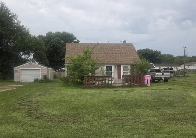 Photo 1 of Single family home for sale at 915 3rd Street, Colona, IL 61241 | MLS# 12722406 | Listing updated on 2026-08-13