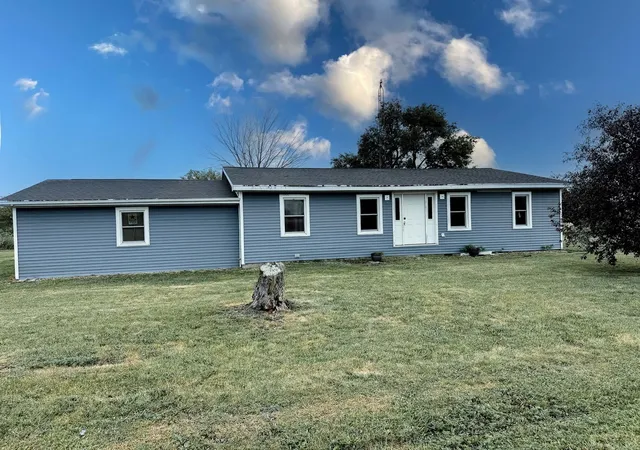 1st image of 1993 E 1020 North Rd, Milford, IL 60953 | MLS# 12722491