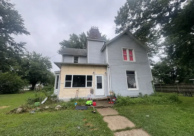 Photo 1 of Single family home for sale at 504 Washington St, Keithsburg, IL 61442 | MLS# 12722564 | Listing updated on 2026-09-08