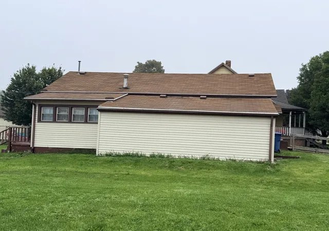 Photo 2 of Single family home for sale at 211 N 3rd Street, Hoopeston, IL 60942 | MLS# 12722601 | Listing updated on 2026-09-08