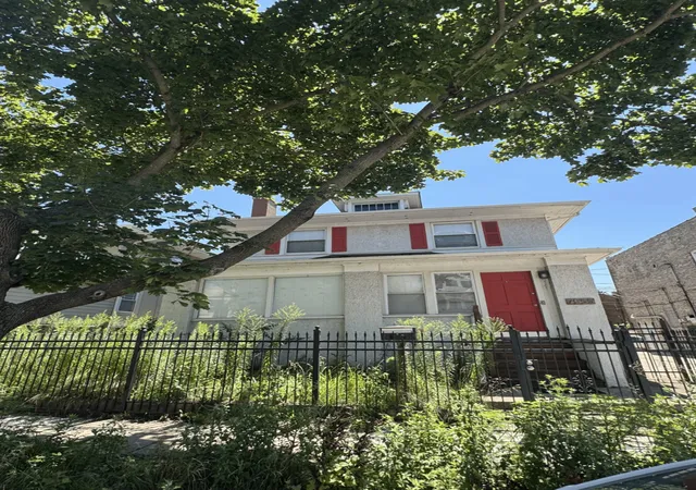 Single family home for sale at 7555 N Rogers Ave, Chicago, IL 60626 | MLS# 12722636