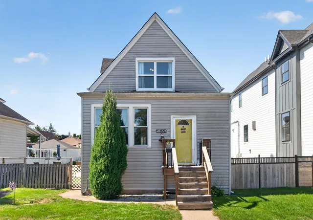 Photo 2 of Single family home for sale at 1224 Gunderson Ave, Berwyn, IL 60402 | MLS# 12722674 | Listing updated on 2026-10-07