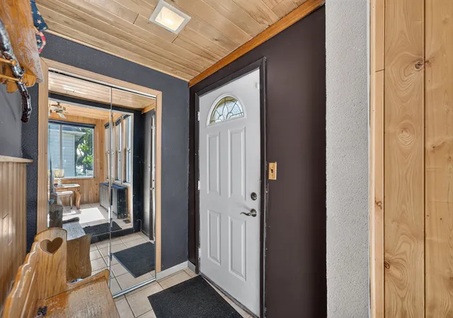 Photo 3 of Single family home for sale at 1224 Gunderson Ave, Berwyn, IL 60402 | MLS# 12722674 | Listing updated on 2026-10-07