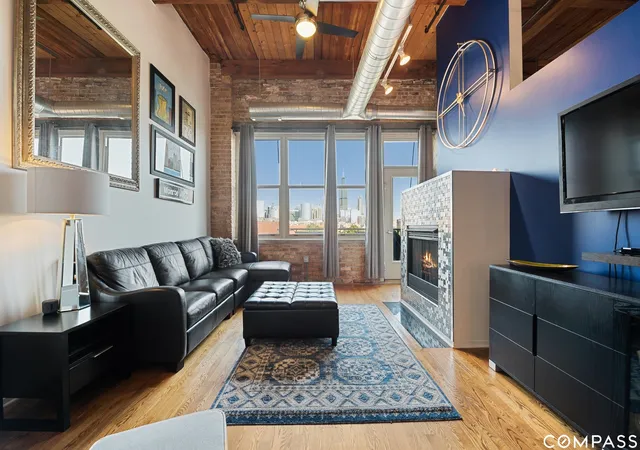 Photo 1 of Condo for sale at 1500 W Monroe St #623, Chicago, IL 60607 | MLS# 12722706 | Listing updated on 2026-09-14