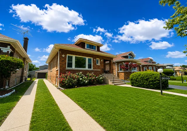 20th image of 2010 S 11th Ave, Maywood, IL 60153 | MLS# 12722748