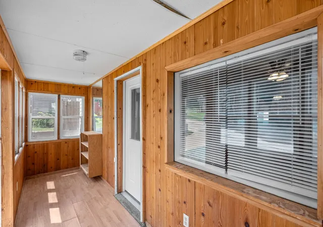 Photo 2 of Sale Pending at 526 31st Street, Rock Island, IL 61201 | MLS# 12722768 | Listing updated on 2026-08-08