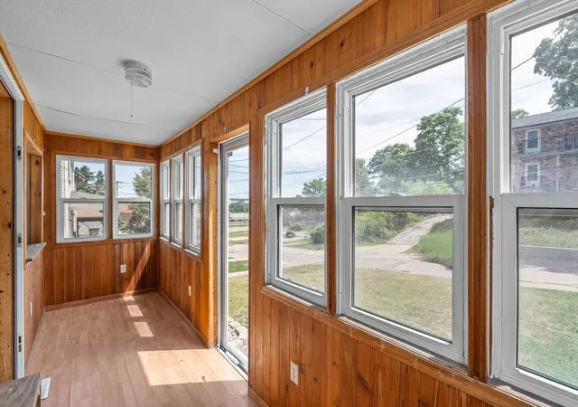Photo 3 of Sale Pending at 526 31st Street, Rock Island, IL 61201 | MLS# 12722768 | Listing updated on 2026-08-08
