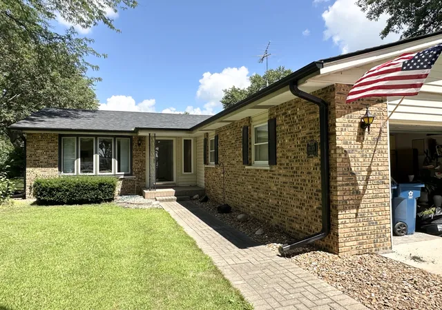 4th image of 1130 Cardinal Dr, Bourbonnais, IL 60914 | MLS# 12722847