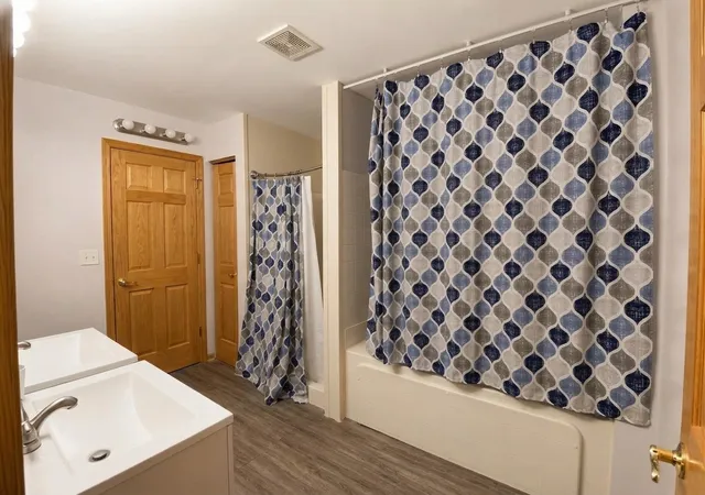 Photo 4 of Townhouse for sale at 8416 Redbud Ct, Wonder Lake, IL 60097 | MLS# 12722854 | Listing updated on 2026-09-23