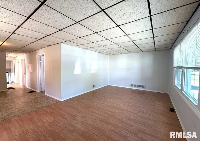 Photo 2 of Single family home for sale at 2027 Herbert St, Murphysboro, IL 62966 | MLS# 12722877 | Listing updated on 2026-09-07