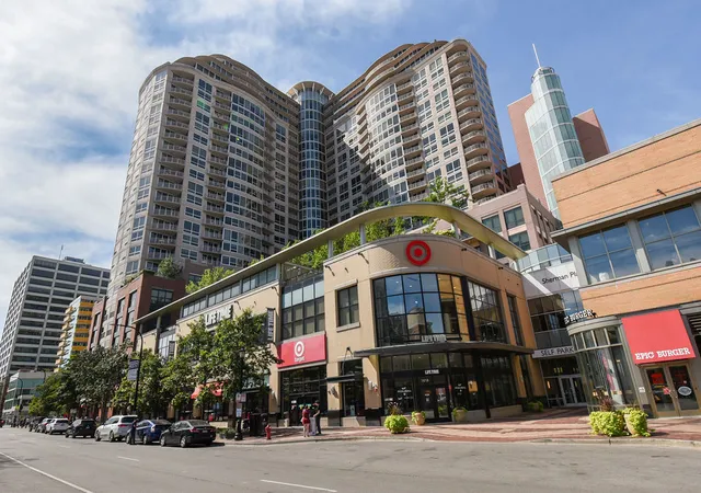 Photo 1 of Condo for sale at 807 Davis St #1610, Evanston, IL 60201 | MLS# 12722893 | Listing updated on 2026-09-17