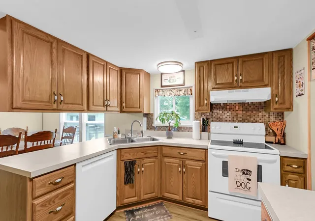 Photo 3 of Single family home for sale at 505 Stout St, St. Joseph, IL 61873 | MLS# 12722900 | Listing updated on 2026-10-05