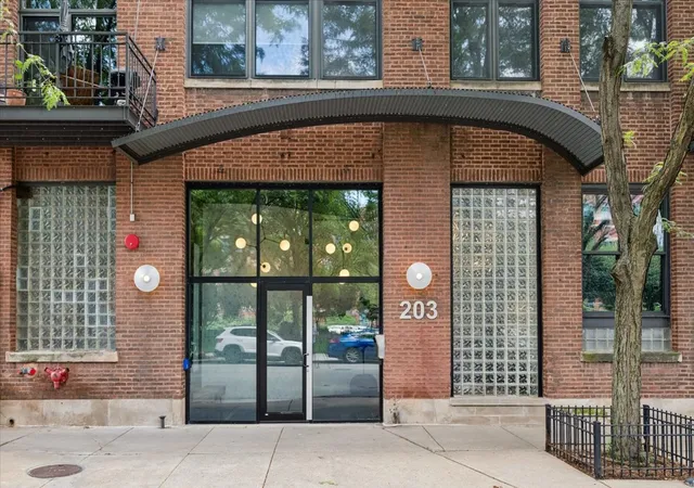 Condo for sale at 203 S Sangamon St #308, Chicago, IL 60607 | MLS# 12722910