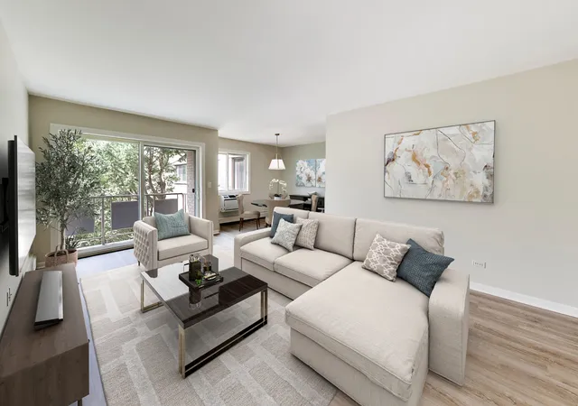 Photo 4 of Townhouse for sale at 1040 Erie St #505, Oak Park, IL 60302 | MLS# 12722916 | Listing updated on 2026-09-21