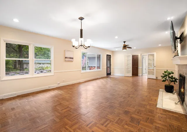 Photo 3 of Single family home for sale at 1433 Fulton Ave, Winthrop Harbor, IL 60096 | MLS# 12722931 | Listing updated on 2026-10-08