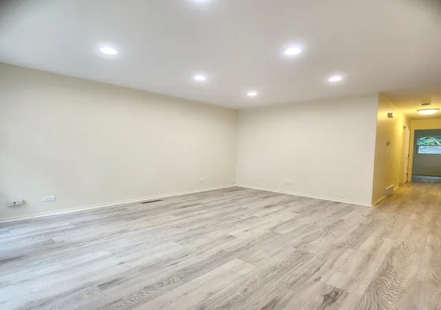 Photo 2 of Single family home for sale at 111 Woodland Dr, Round Lake Beach, IL 60073 | MLS# 12722968 | Listing updated on 2026-09-02