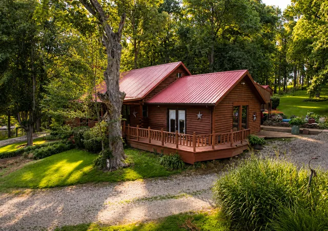 Photo 3 of Single family home for sale at 690 Ganntown Ln, Grantsburg, IL 62943 | MLS# 12722975 | Listing updated on 2026-08-09