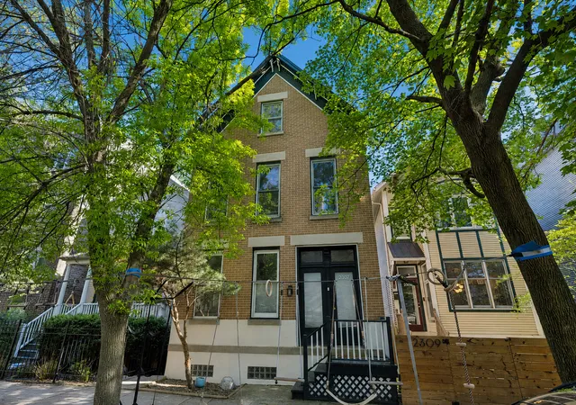 2nd image of 2307 W Melrose St #F, Chicago, IL 60618 | MLS# 12723046