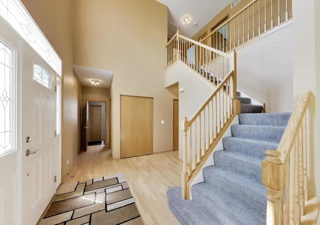 Photo 4 of Single family home for sale at 14106 Glenwood Ct, Libertyville, IL 60048 | MLS# 12723059 | Listing updated on 2026-08-13
