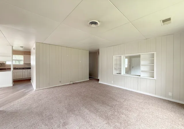 Photo 3 of Single family home for sale at 2113 22 1/2 Ave, Rock Island, IL 61201 | MLS# 12723060 | Listing updated on 2026-10-06