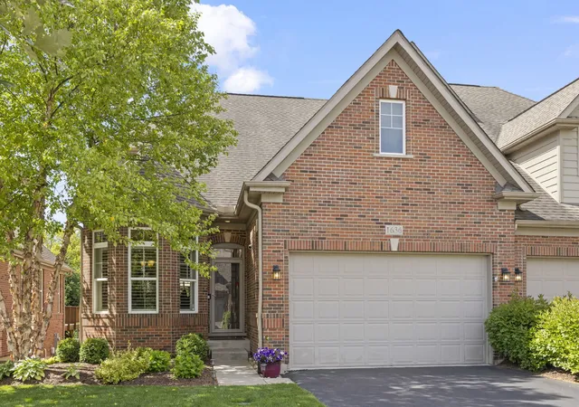 Condo for sale at 1636 Castle Lawn Ct, Naperville, IL 60565 | MLS# 12723083