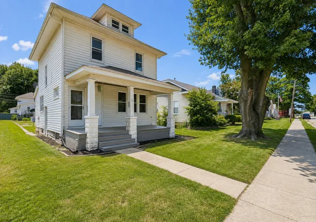 2nd image of 174 16th Ave, East Moline, IL 61244 | MLS# 12723156