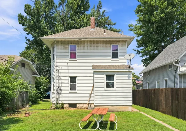 23rd image of 174 16th Ave, East Moline, IL 61244 | MLS# 12723156