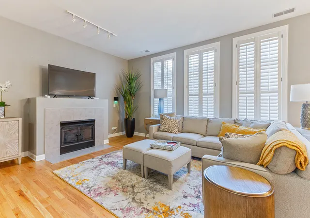 Photo 3 of Condo for sale at 1942 S Prairie St #2, Chicago, IL 60616 | MLS# 12723182 | Listing updated on 2026-09-13
