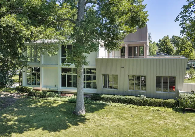 Photo 2 of Single family home for sale at 246 Beach Rd, Glencoe, IL 60022 | MLS# 12723205 | Listing updated on 2026-08-11