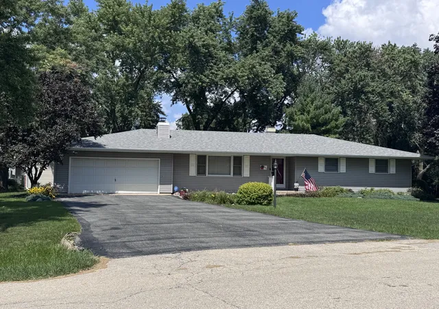 2nd image of 805 Chelsea St, New Lenox, IL 60451 | MLS# 12723211