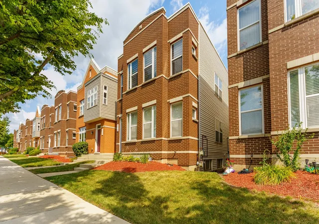 Photo 2 of Condo for sale at 5218 W Galewood Ave #A, Chicago, IL 60639 | MLS# 12723236 | Listing updated on 2026-09-05