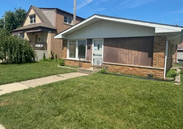 Photo 1 of Single family home for sale at 11420 S Hamlin Ave, Chicago, IL 60655 | MLS# 12723245 | Listing updated on 2026-08-10