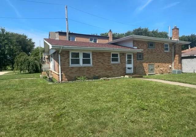 Photo 2 of Single family home for sale at 11420 S Hamlin Ave, Chicago, IL 60655 | MLS# 12723245 | Listing updated on 2026-08-10