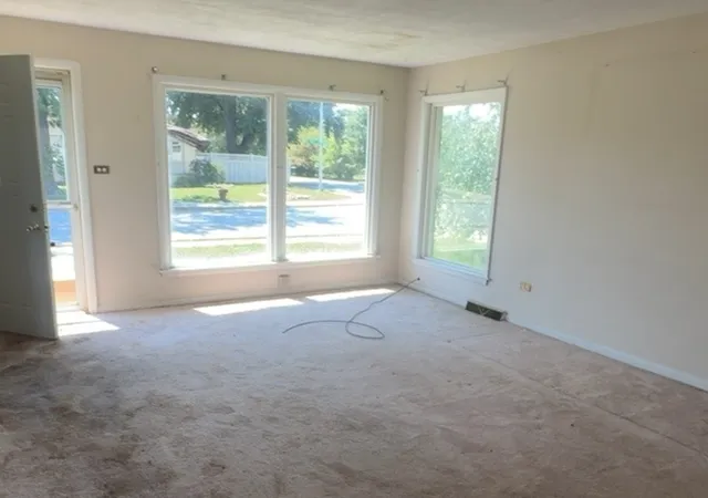 Photo 7 of Single family home for sale at 11420 S Hamlin Ave, Chicago, IL 60655 | MLS# 12723245 | Listing updated on 2026-08-10