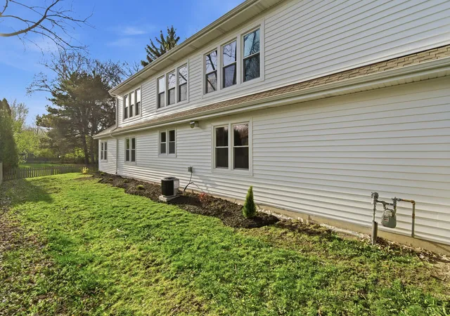 Photo 3 of Single family home for sale at 48 Birchwood Ave, Deerfield, IL 60015 | MLS# 12723257 | Listing updated on 2026-10-08