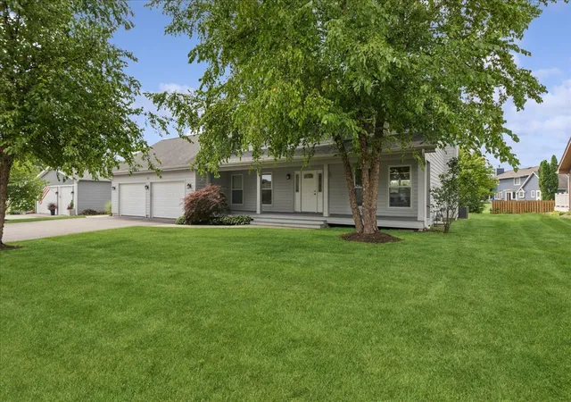 Photo 2 of Sale Pending at 169 White Pine Ln, Lake Villa, IL 60046 | MLS# 12723266 | Listing updated on 2026-08-13