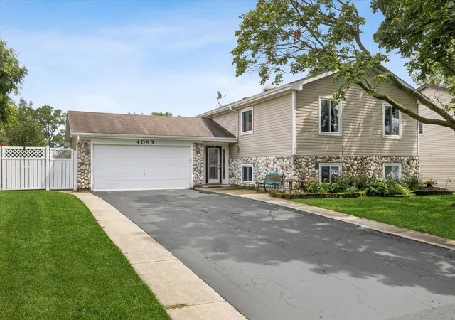 Photo 1 of Single family home for sale at 4093 Bayside Dr, Hanover Park, IL 60133 | MLS# 12723408 | Listing updated on 2026-09-23