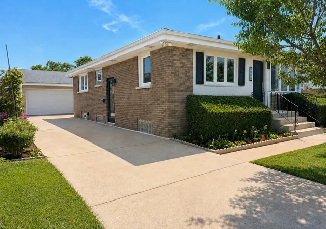 Photo 1 of Single family home for sale at 5009 N Ozark Ave, Norridge, IL 60706 | MLS# 12723447 | Listing updated on 2026-08-11