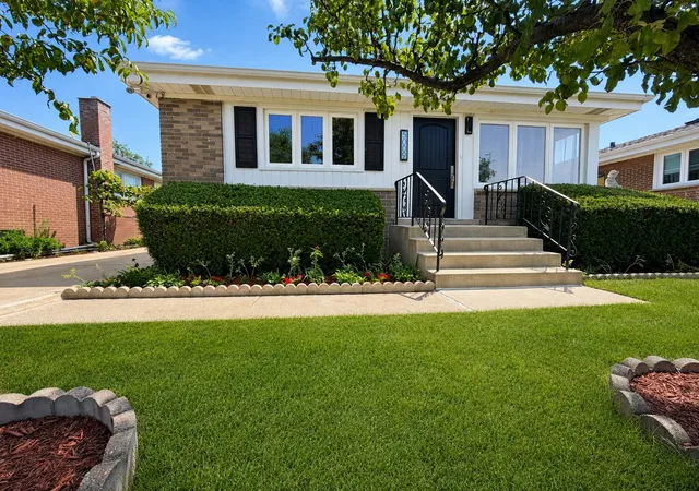 Photo 2 of Single family home for sale at 5009 N Ozark Ave, Norridge, IL 60706 | MLS# 12723447 | Listing updated on 2026-08-11