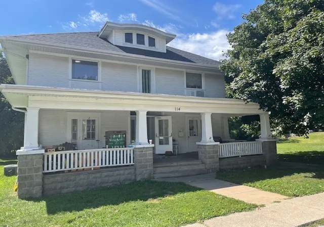 1st image of 114 E Lincoln St, Saybrook, IL 61770 | MLS# 12723501