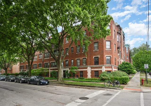 14th image of 442 Elmwood Ave #2, Evanston, IL 60202 | MLS# 12723543