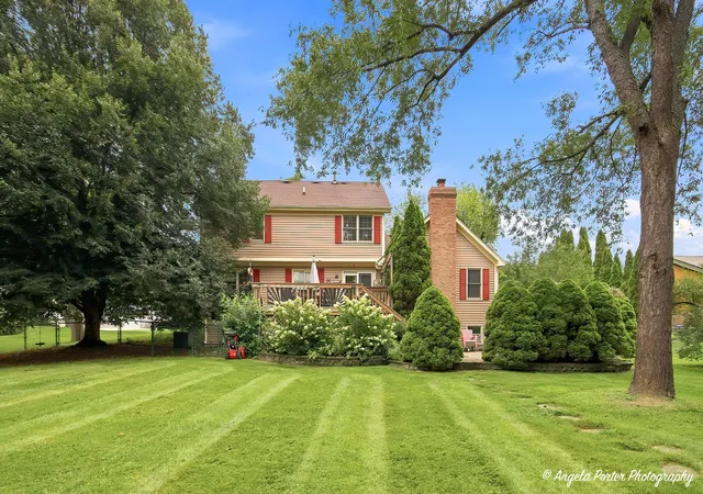 Photo 2 of Sale Pending at 1813 Lakeview St, Johnsburg, IL 60051 | MLS# 12723589 | Listing updated on 2026-09-13