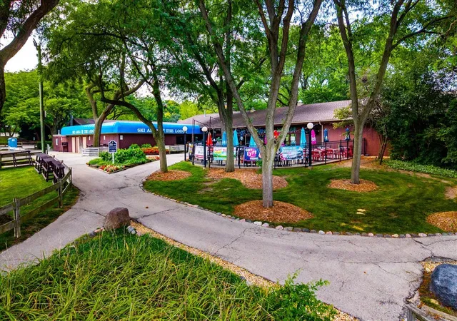 Photo 36 of Condo for sale at 5603 Lakeside Dr #3C, Lisle, IL 60532 | MLS# 12723654 | Listing updated on 2026-09-01
