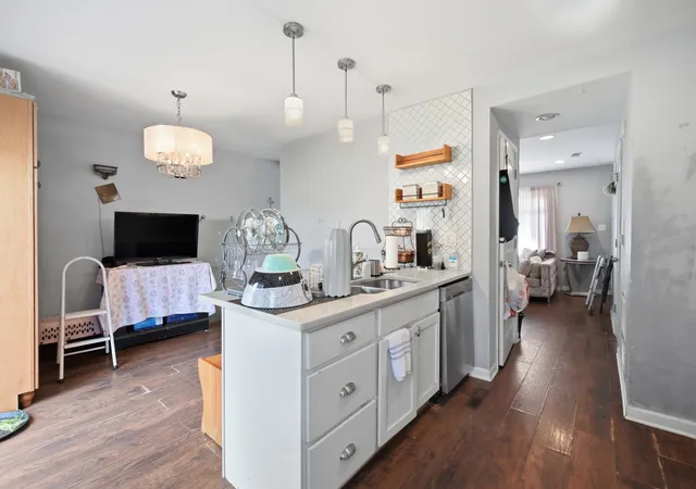 Photo 3 of Townhouse for sale at 1150 N Boxwood Dr #A, Mount Prospect, IL 60056 | MLS# 12723676 | Listing updated on 2026-08-11